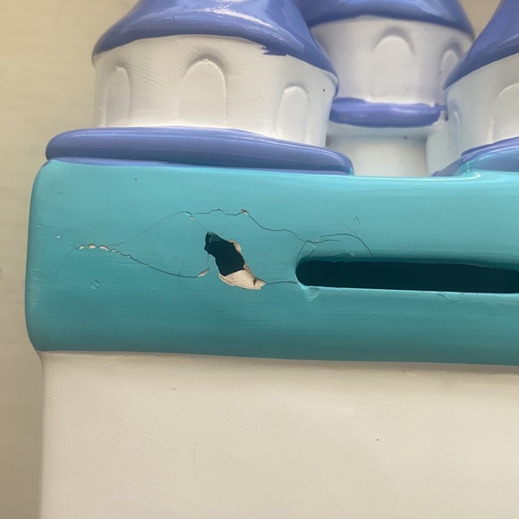 Frozen Elsa and Anna Castle - Picture 3 of 4